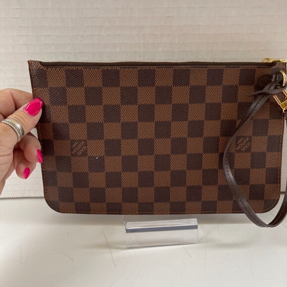 Louis Vuitton Damier Ebene Canvas Neverfull Pouch Red Interior (116630-1) - Picture 2 of 7